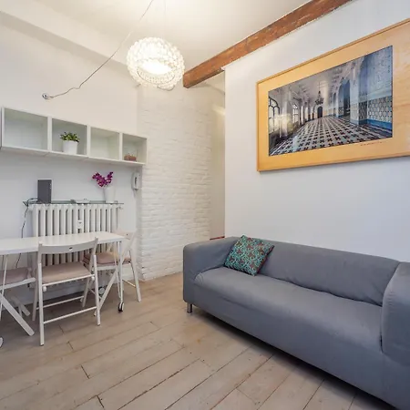 Apartment Xenia - Renovated Two-room Near Pta Venezia